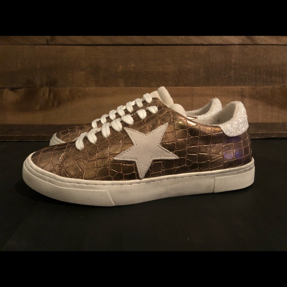 STEVEN NY Rubie Copper Croco Distressed Sneakers - Picture 3 of 16